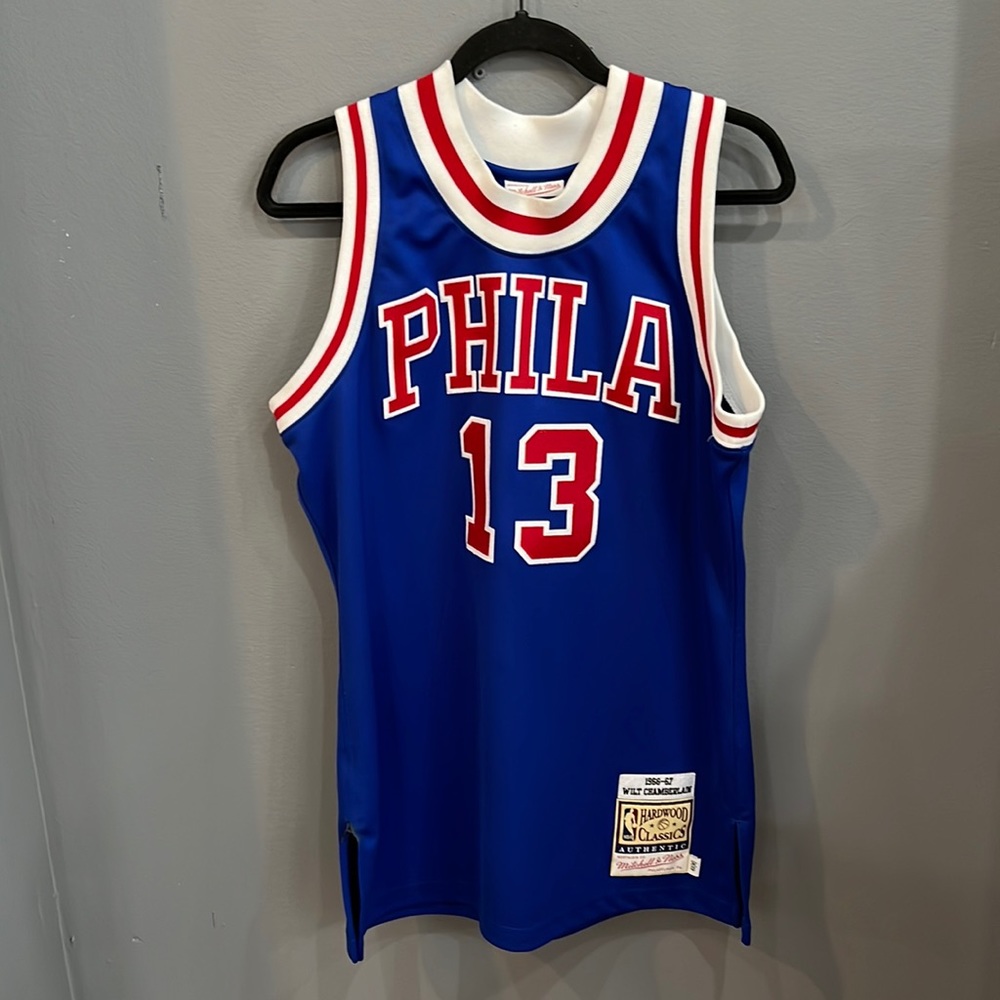 Mitchell and Ness Philadelphia 76ers Wilt Chamberlain Jersey Size Medium